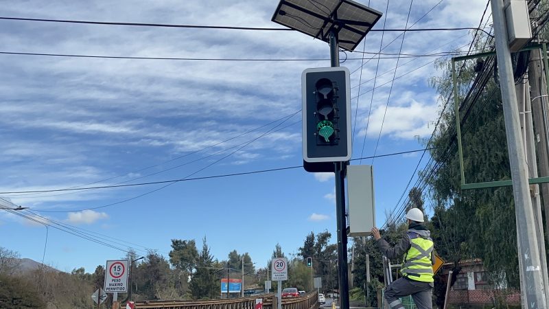 Habilitan semáforo en puente mecano que permitirá usarlo en ambas direcciones