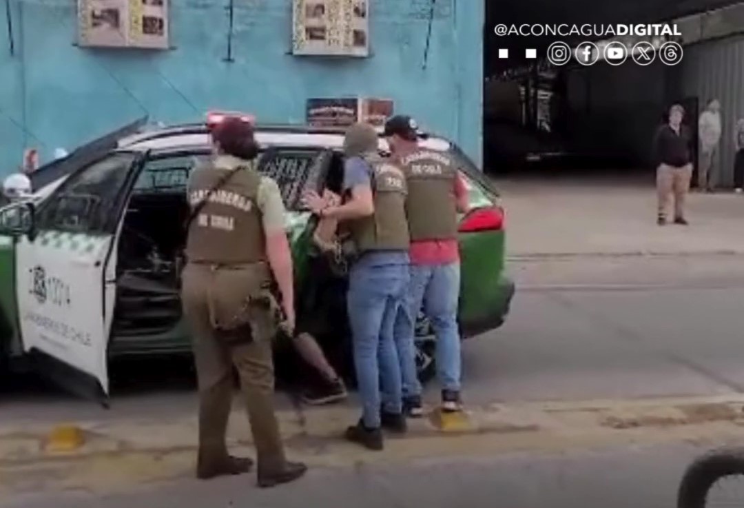 En un rápido operativo carabineros detuvo a sujeto que intimidó y robó a conductora en Avenida Encon