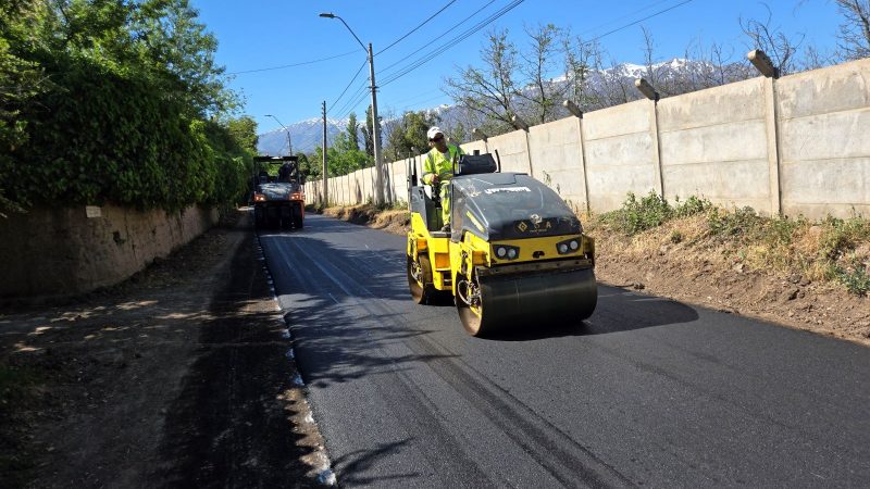 Municipio de San Esteban concretó anhelado sueño de los vecinos, pavimentando varios sectores de la comuna