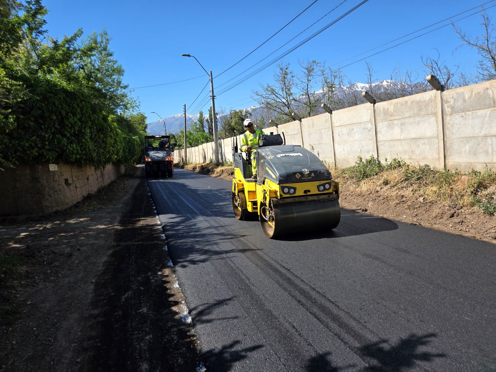 Municipio de San Esteban concretó anhelado sueño de los vecinos, pavimentando varios sectores de la comuna