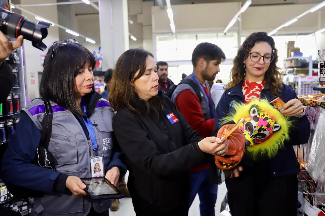 Autoridades llaman a comprar en locales establecidos los productos para celebrar Halloween