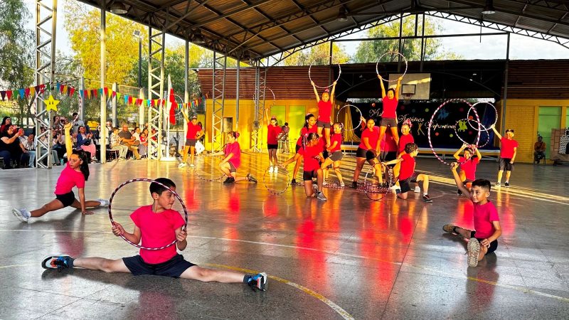 Escuela José Miguel Carrera reunió a 600 personas en segunda versión de la Muestra Artística Deportiva