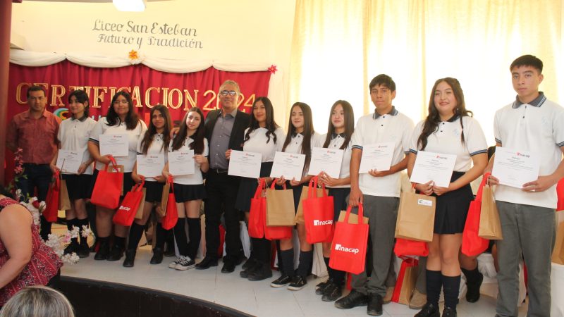 30 estudiantes del Liceo San Esteban se certificaron en curso de soldadura manual contando con destacada participación femenina