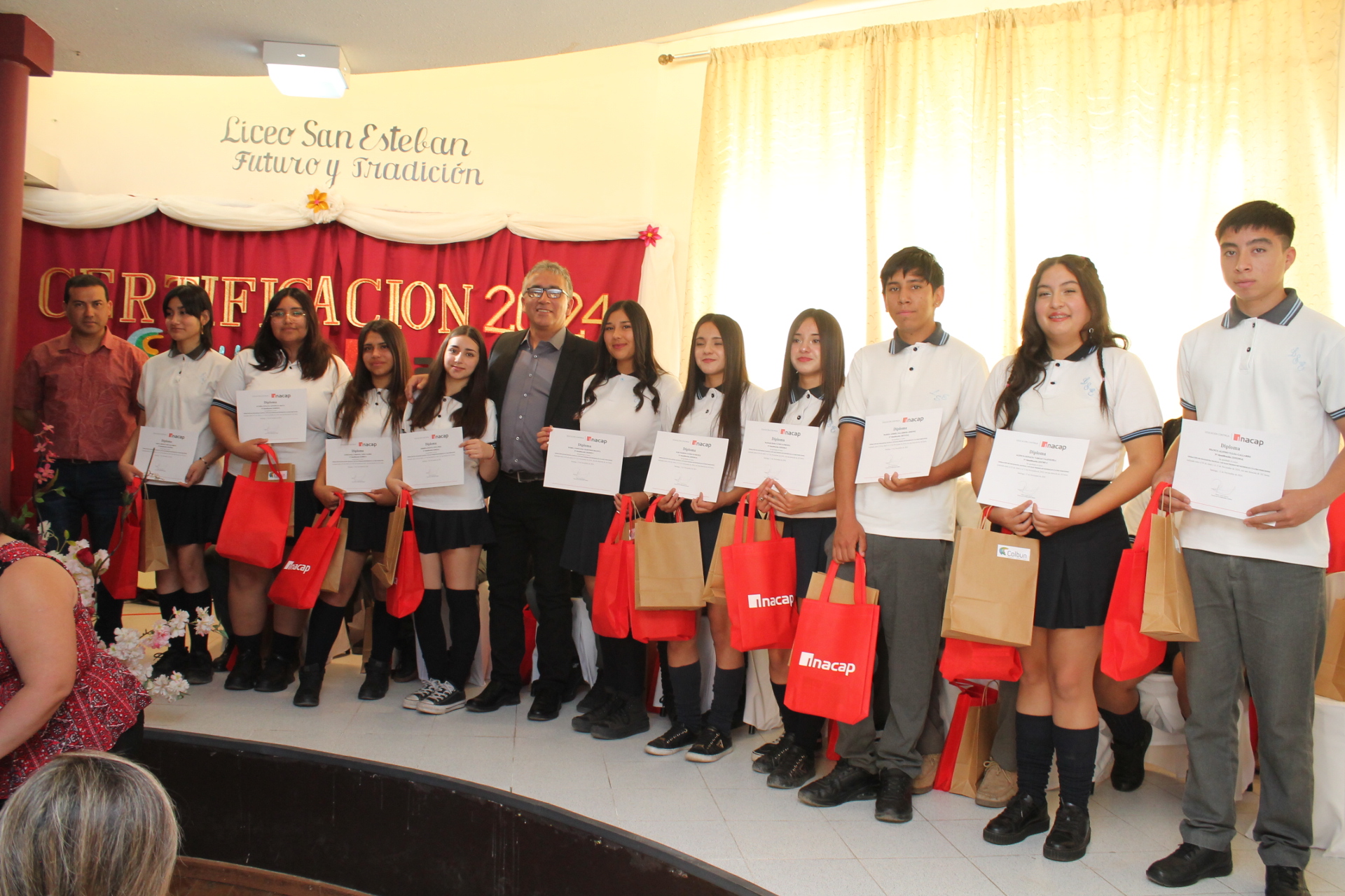 30 estudiantes del Liceo San Esteban se certificaron en curso de soldadura manual contando con destacada participación femenina