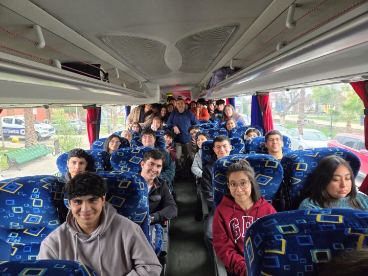 San Esteban abre postulaciones para Beca de Pasajes dirigida a estudiantes que viajan a Valparaíso y Santiago