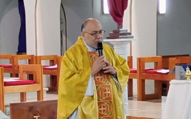 Revelan audios comprometedores de sacerdote acusado de abuso en Los Andes