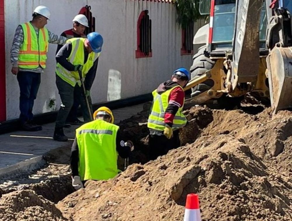 Esval renueva redes de agua potable en San Esteban con inversión que supera los $300 millones