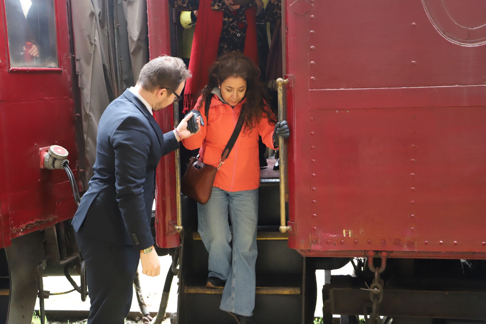 Histórico regreso del Tren del Recuerdo marca nueva etapa turística en el Valle de Aconcagua