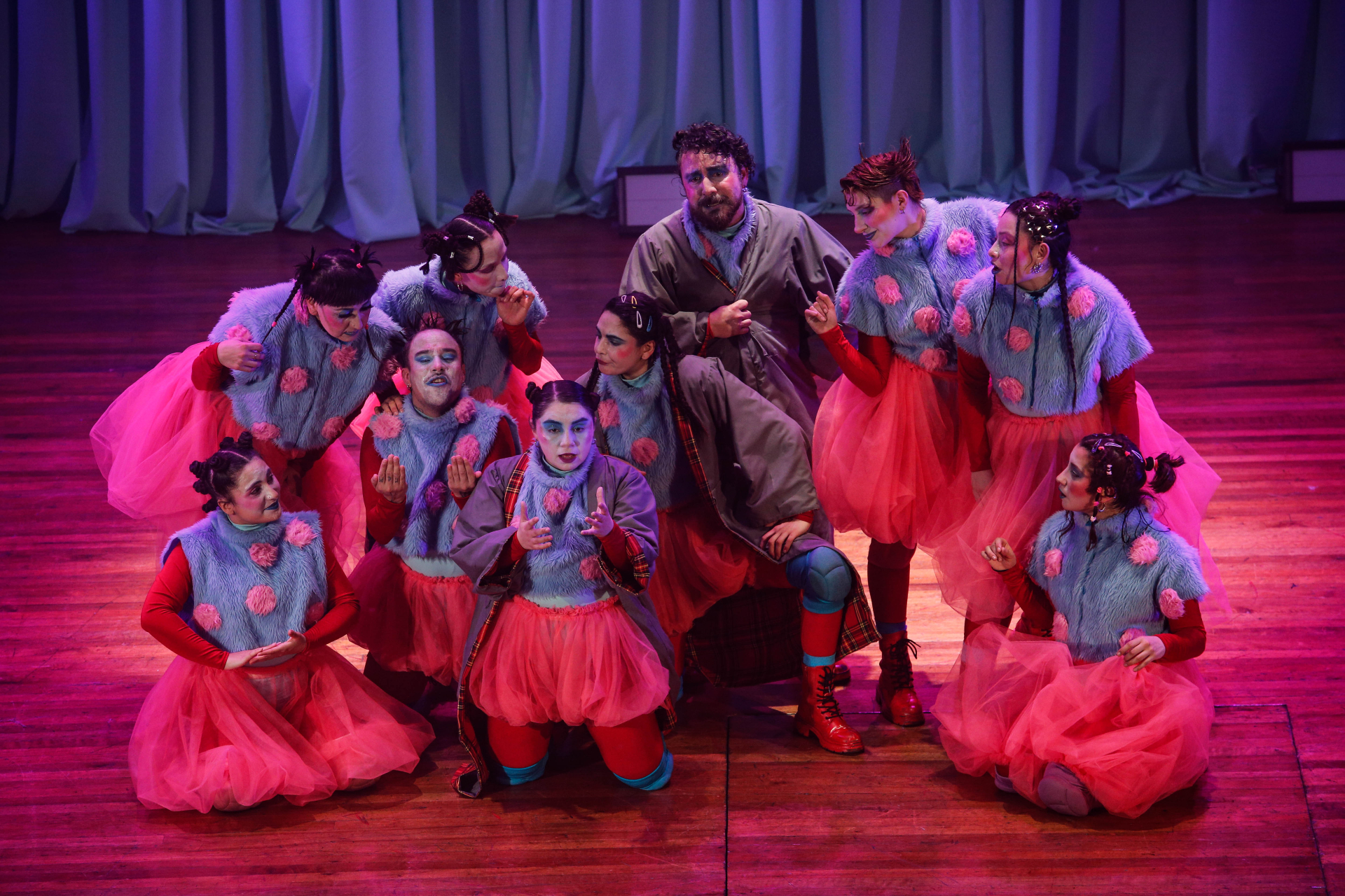 Universidad de Valparaíso presenta en San Felipe la obra de Teatro El Burgués Gentilhombre o una delirante fiesta para la distinción social