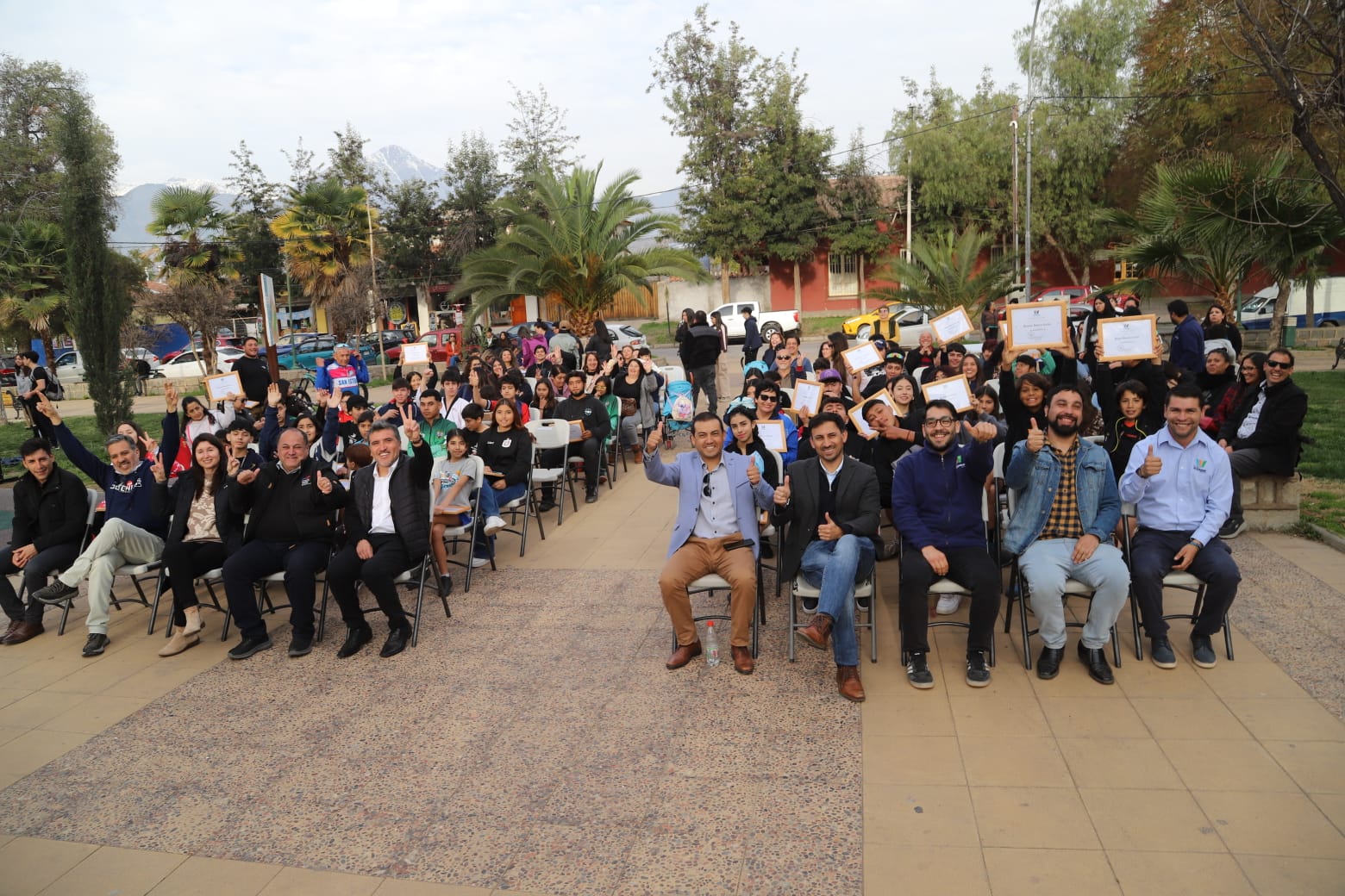 Municipio de San Esteban entregó beca a 50 deportistas locales