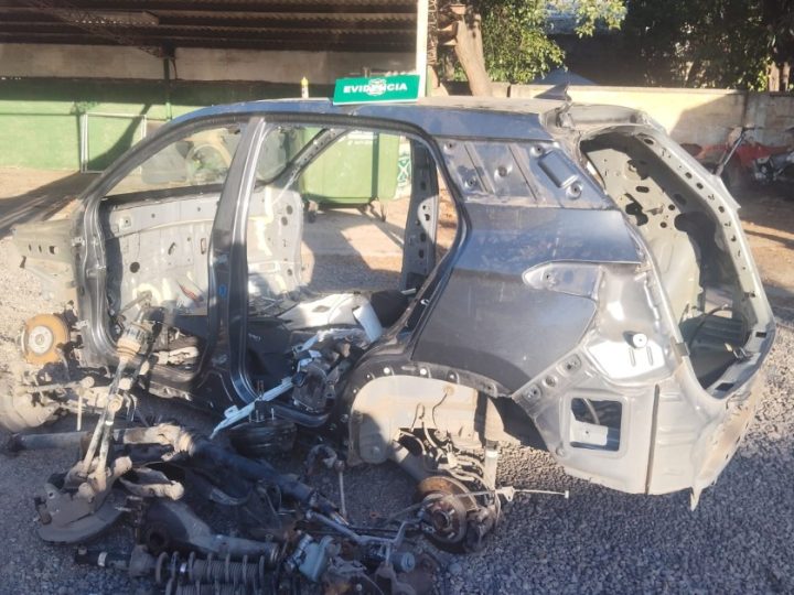 Operativo de Carabineros develó desarmaduría ilegal en Catemu: hay un detenido y vehículos recuperados