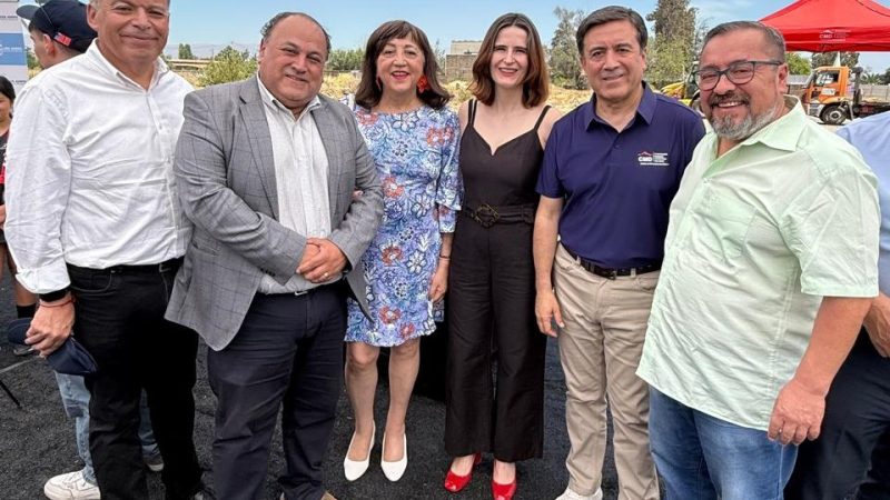 Colocan primera piedra del futuro Polideportivo de Los Andes, proyecto clave para el desarrollo deportivo provincial