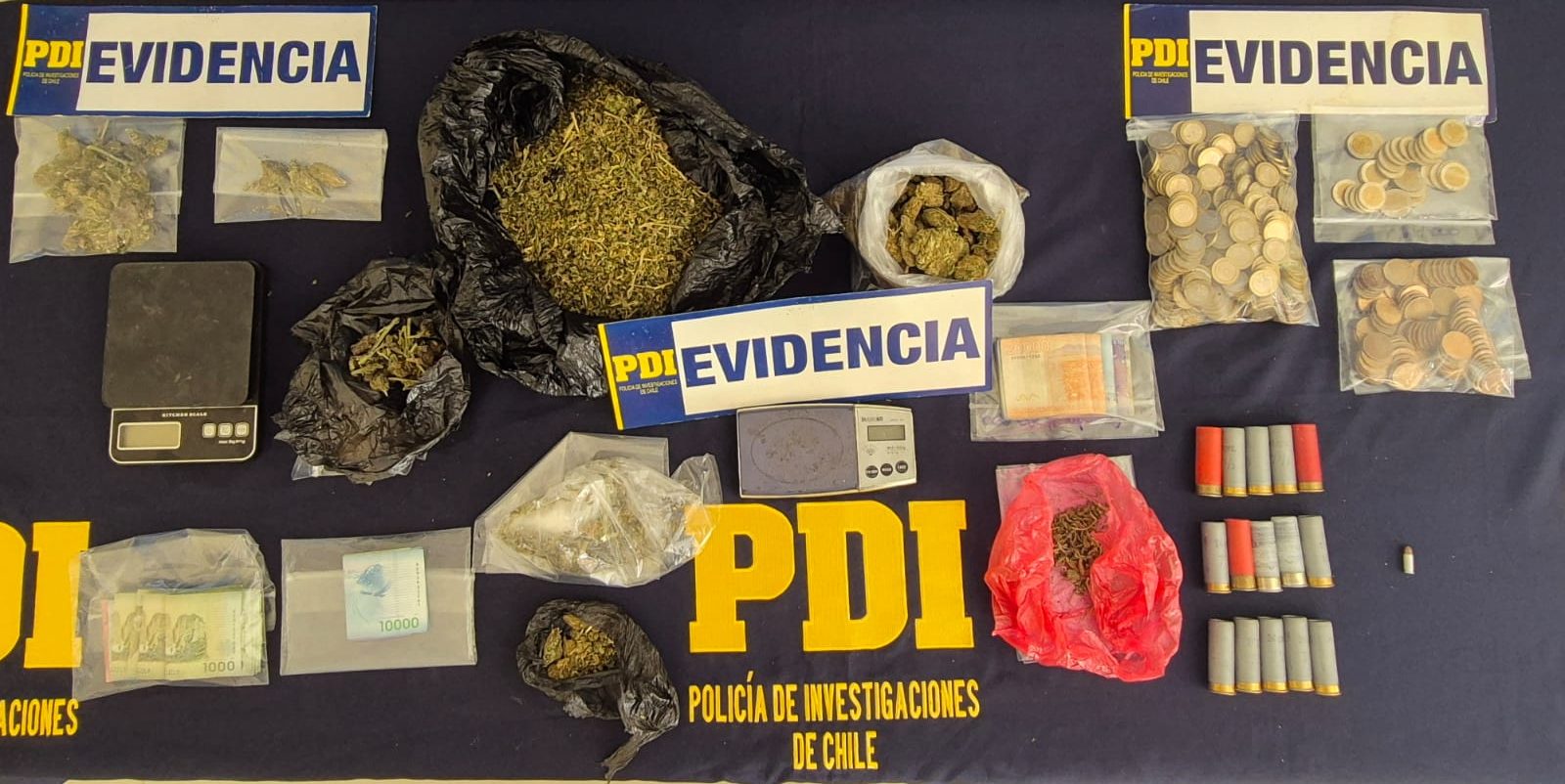PDI San Felipe detiene a dos hombres por microtráfico e incauta droga y munición