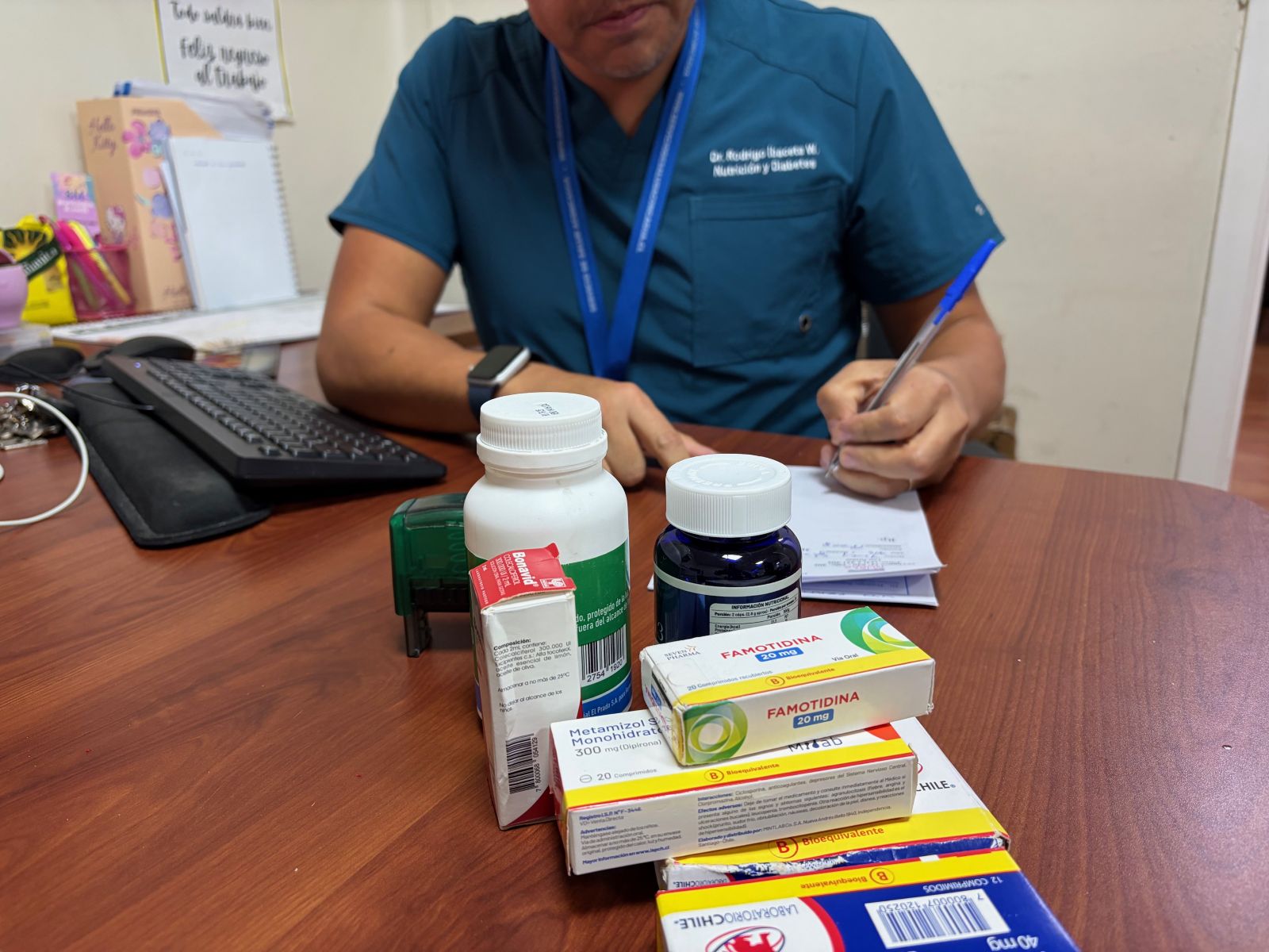 Entregan recomendaciones ante el uso responsable de medicamentos y riesgos en redes sociales