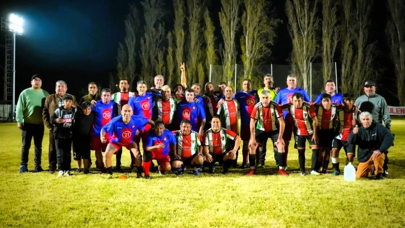 Una noche brillante para el deporte Llayllaíno: Inauguran las esperadas luminarias y mejoras de la cancha Vichiculén