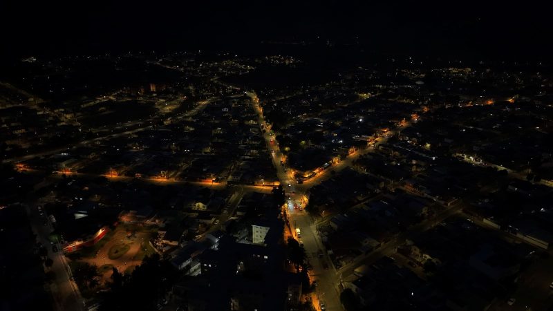 Principales vías hacia el sector alto de Llay Llay cuentan con nuevas luminarias peatonales