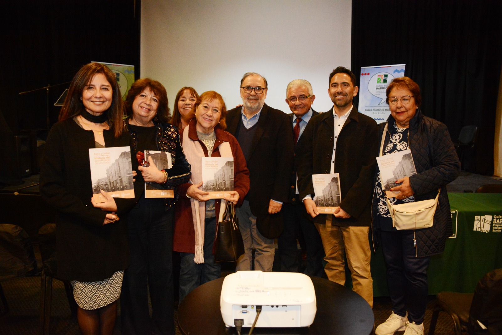 Programa Quiero Mi Barrio presentó libro que rescata la historia e identidad del Casco Histórico de Los Andes