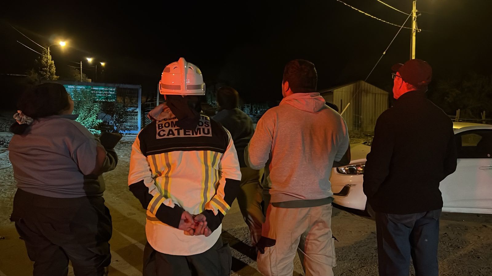 Exitosa labor de búsqueda y rescate: Bomberos y Carabineros auxilian a tres excursionistas extraviadas en cerro de Catemu