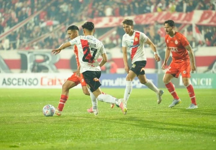 Unión San Felipe vuelve a caer y se complica en la parte baja tras perder 2-0 ante Curicó Unido